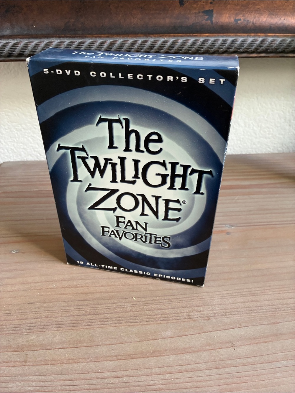 The Twilight Zone Fan Favorites 5-DVD Collector's Set - Blue